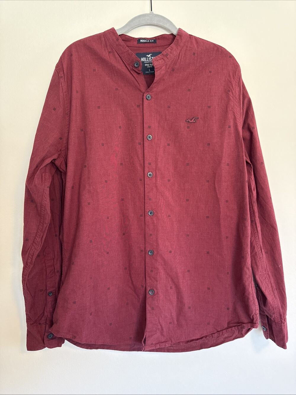 Hollister Men Long Sleeve Button Down Shirt Large Muscle Fit Epic Flex Red